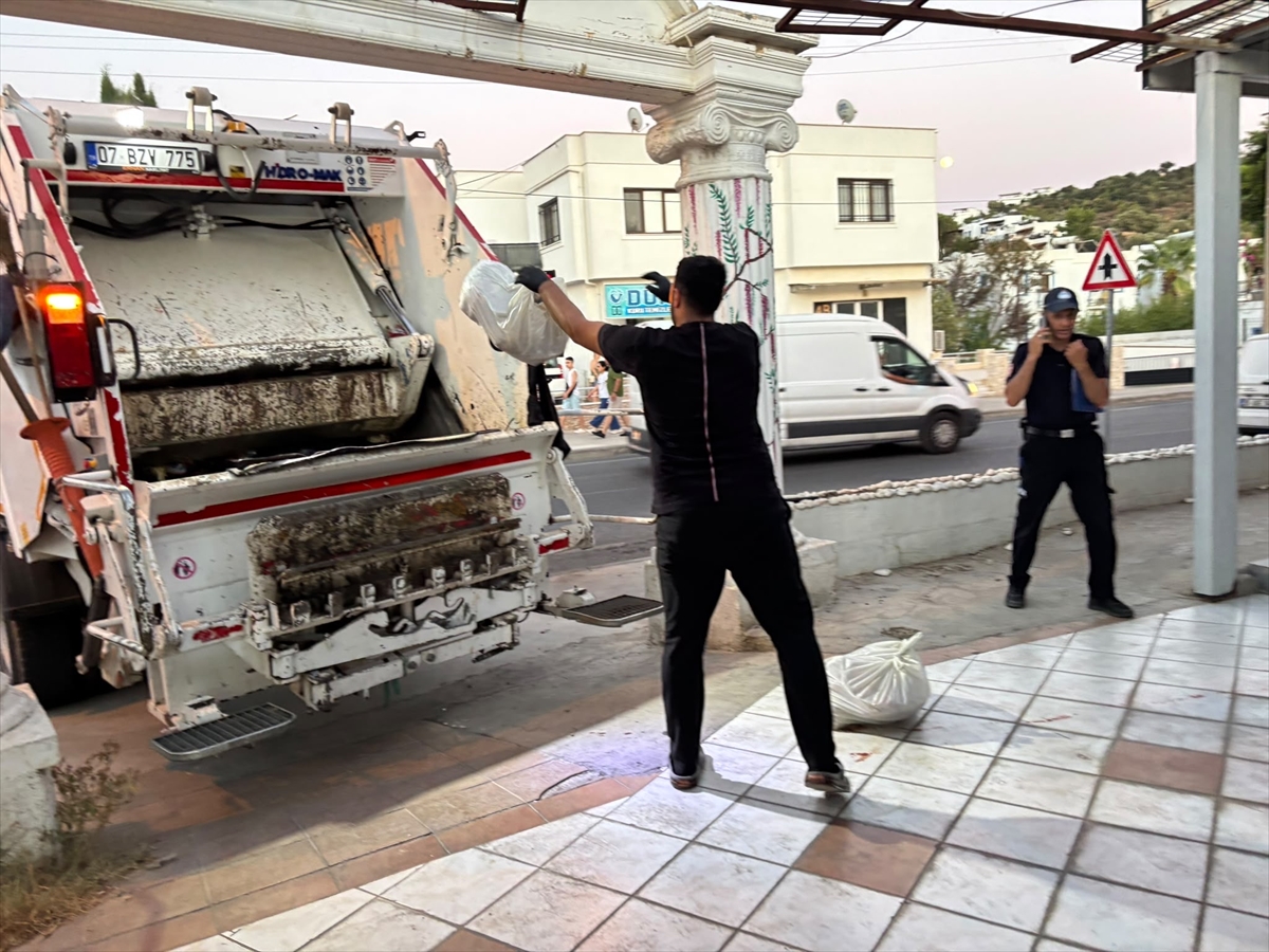Bodrum'da kasap deposundan yaklaşık 400 kilogram bozuk et çıktı