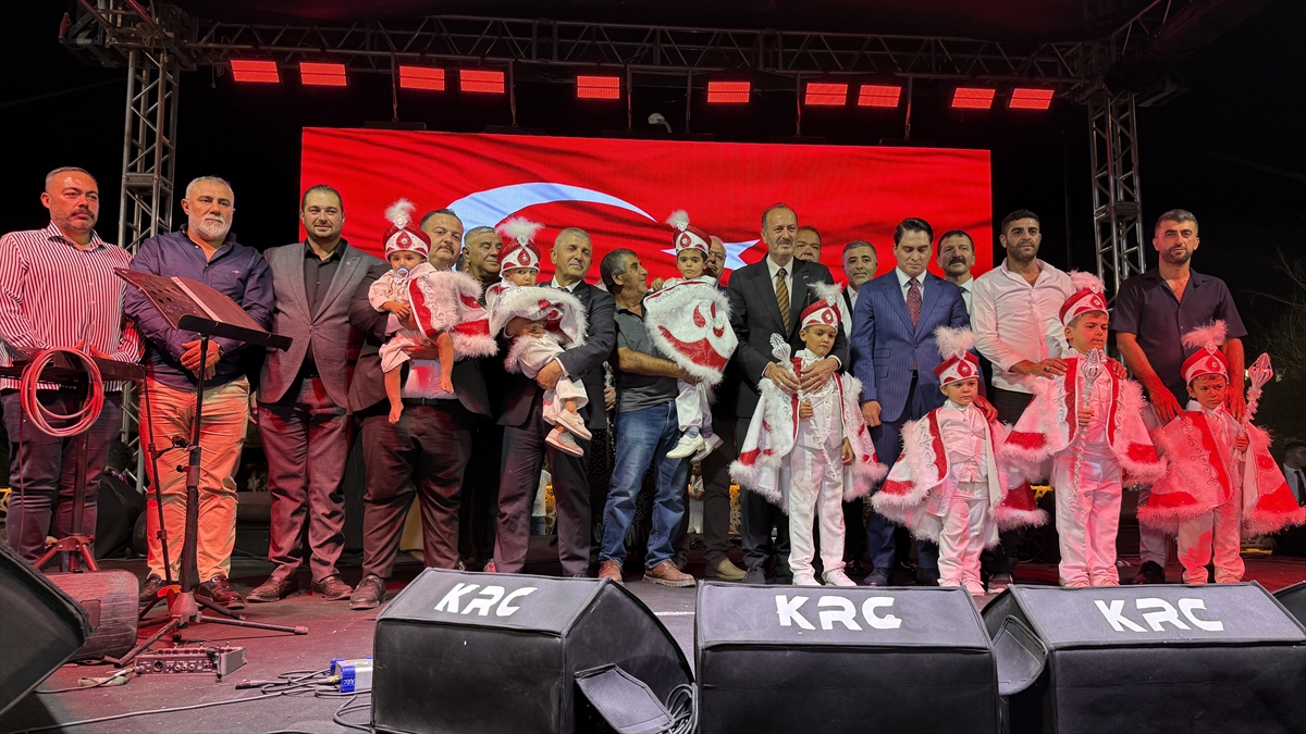 Ülkü Ocakları Tire'de sünnet şöleni: Milli değerler vurgusu