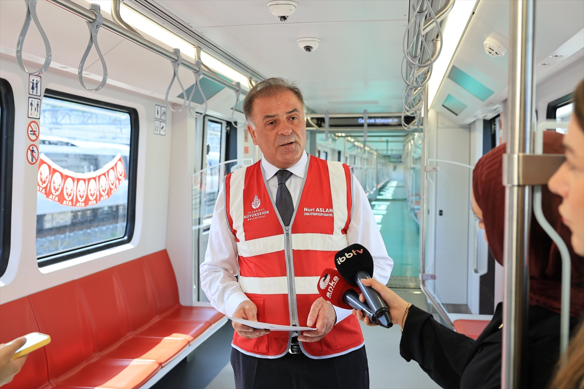 İBB Başkan Vekili Aslan: 100 yeni metro setinin ilki tanıtıldı