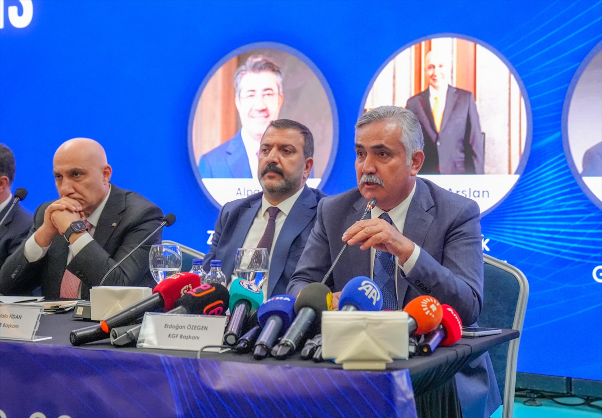 Hisarcıklıoğlu: Bankalar faiz indirimini ticari krediye yansıtsın