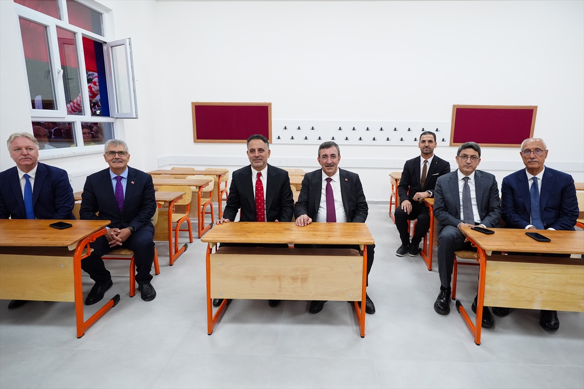 Cevdet Yılmaz: Terörsüz Türkiye ve deprem bölgesi yatırımları