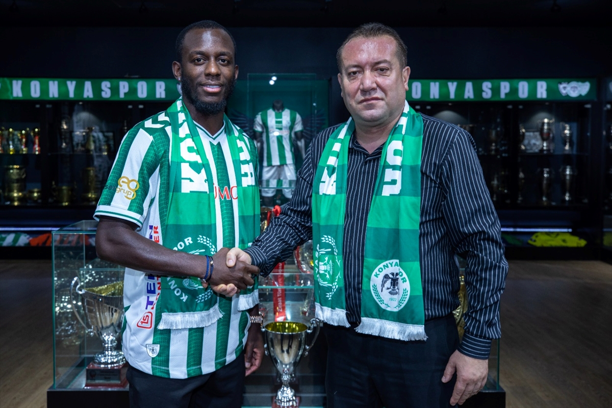 Konyaspor, Fransız futbolcu Jean-Luc Dompe'yi kadrosuna kattı
