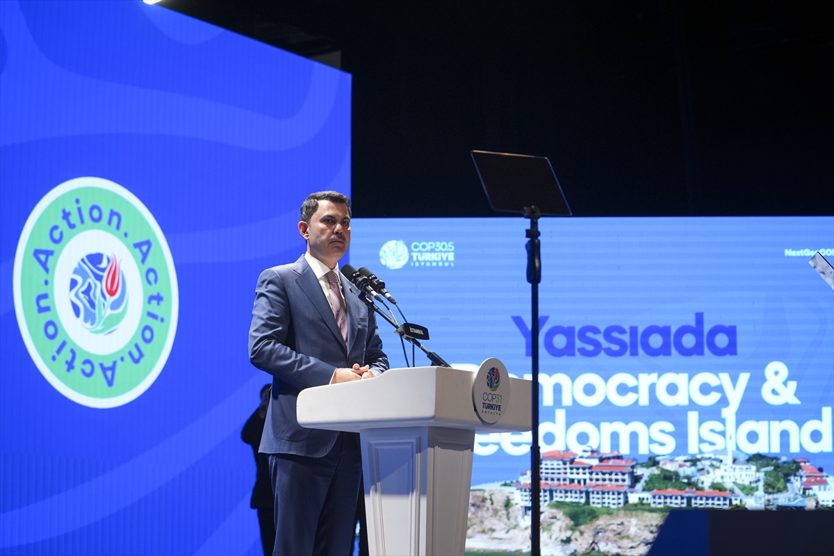 Bakan Kurum, "NextGenCOP30.5: İklim Zirvesi ve Gençlik Diplomasi Simülasyonu Programı"nda konuştu: