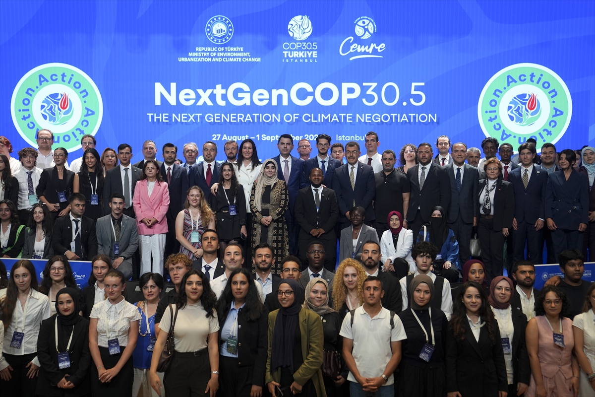 Bakan Kurum, "NextGenCOP30.5: İklim Zirvesi ve Gençlik Diplomasi Simülasyonu Programı"nda konuştu: