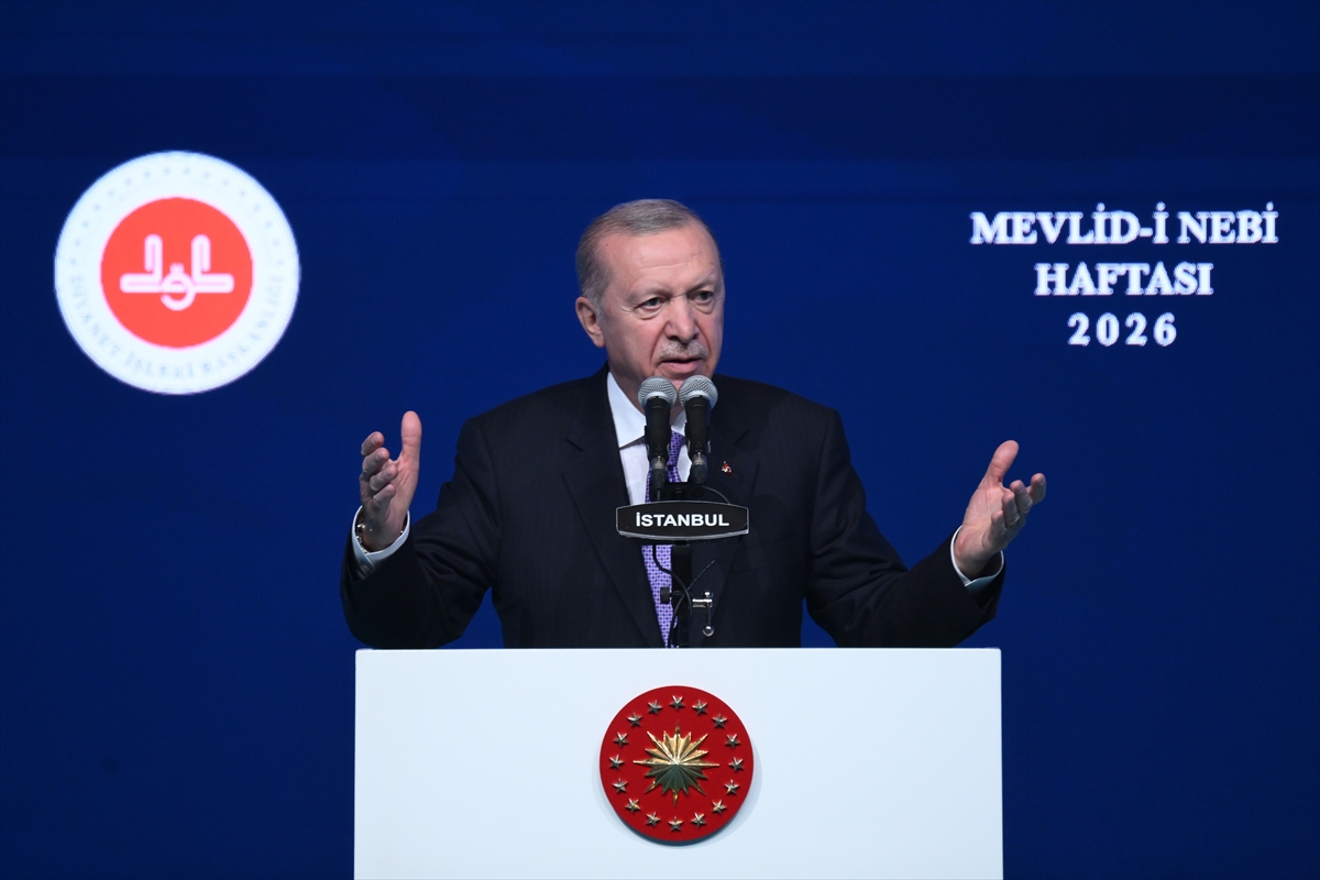 Cumhurbaşkanı Erdoğan: "İsrail'in savaş bağımlısı mevcut hükümeti, komşularından başlayarak tüm bölgemizi istikrarsızlığa sürüklemek için her türlü tahriki deniyor."