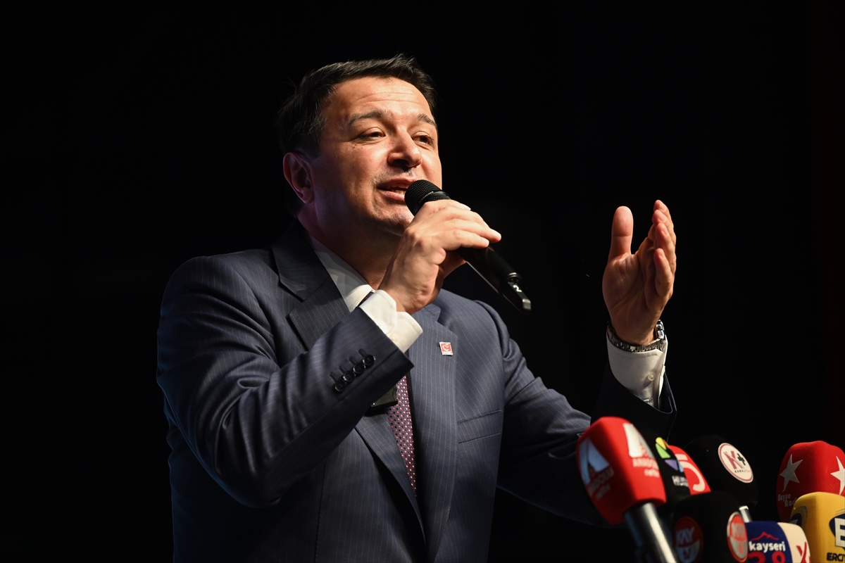 Saadet Partisi Mahmut Arıkan: 2,5 milyon gence istihdam