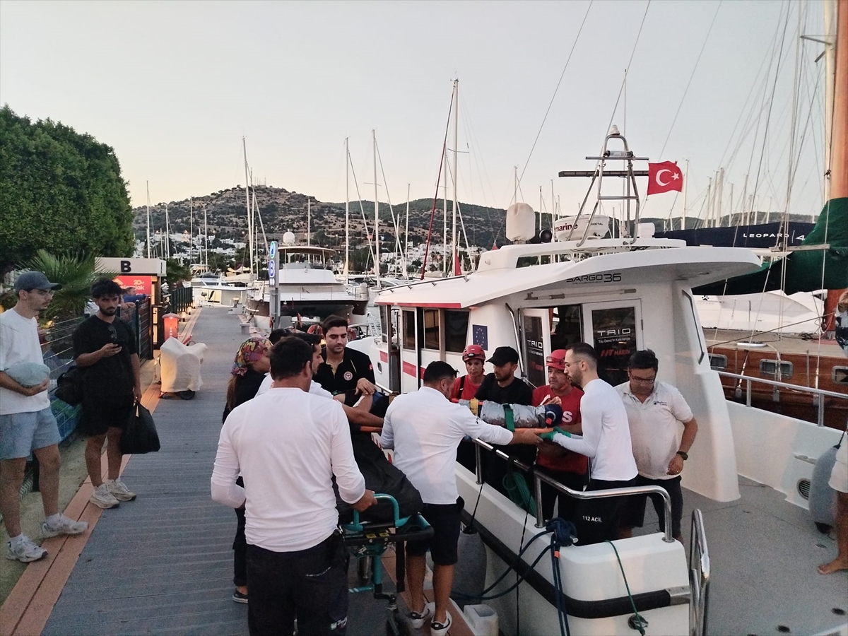 Bodrum'da Akvaryum Koyu'nda yaralanan genç kurtarıldı