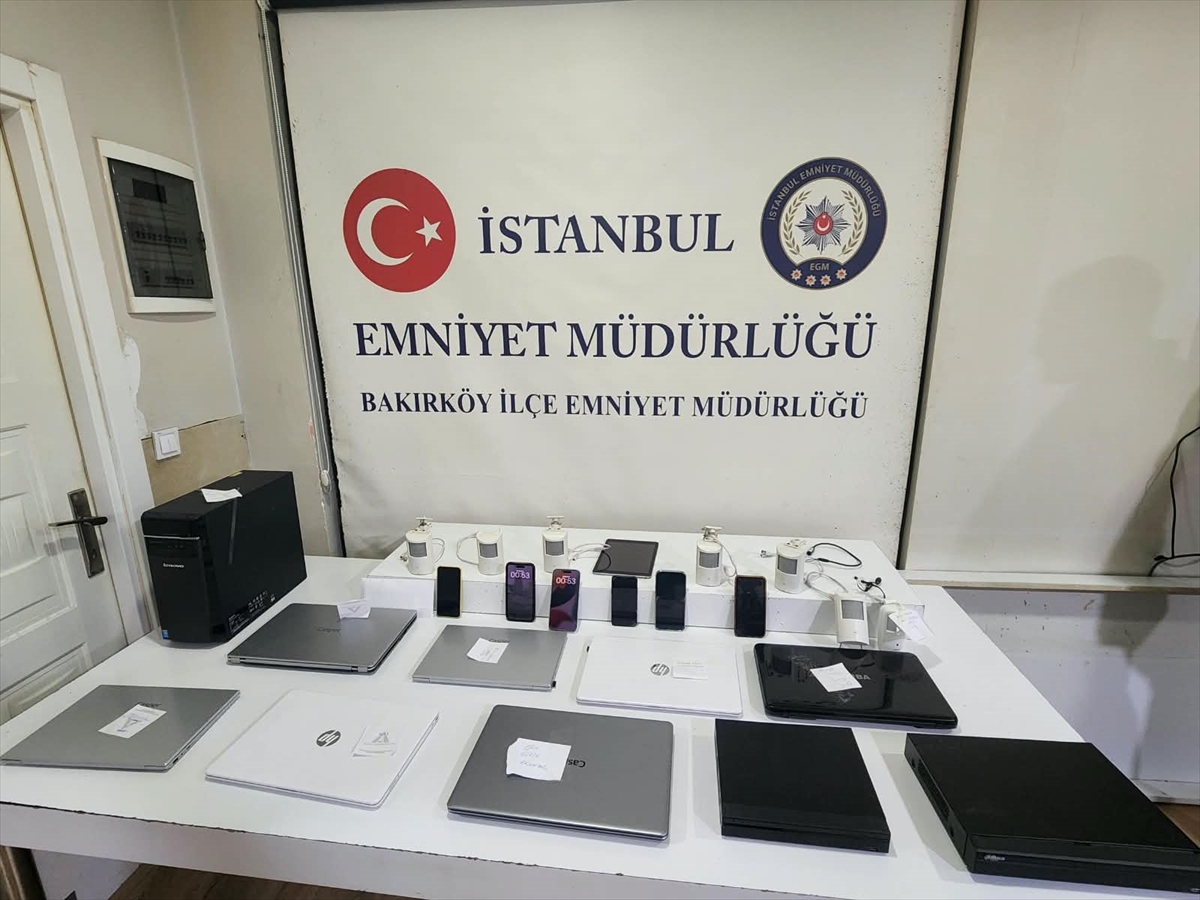 Bakırköy'deki güzellik merkezinde gizli çekim: 3 şüpheli yakalandı