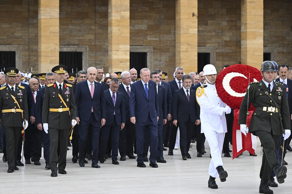 Cumhurbaşkanı Erdoğan: Büyük Zafer'in 104. yıl dönümünü kutluyoruz
