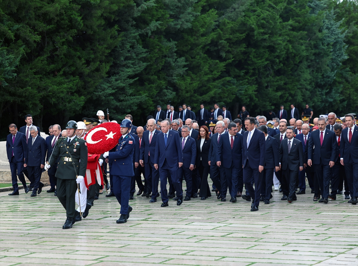 Cumhurbaşkanı Erdoğan: Büyük Zafer'in 104. yıl dönümünü kutluyoruz
