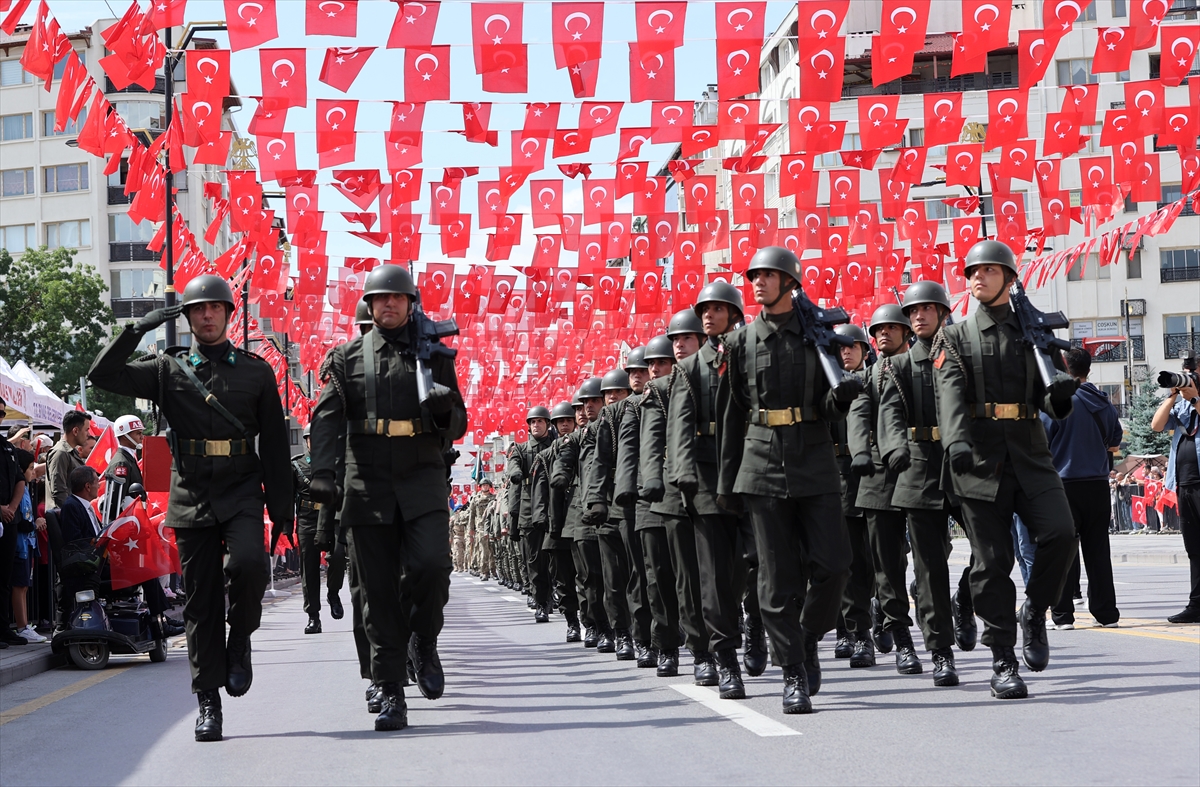 30 Ağustos Zafer Bayramı: İç Anadolu'da 7 il kutlandı