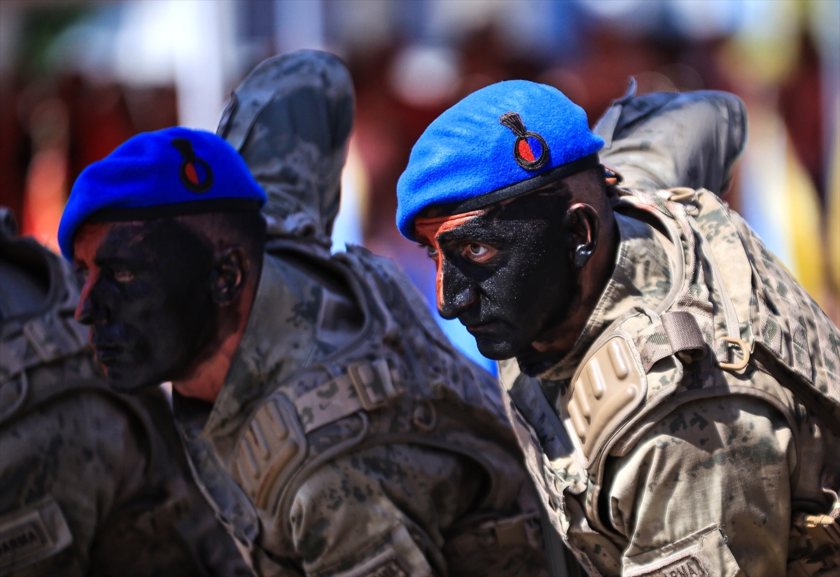 Adana, Mersin, Hatay ve Osmaniye'de Zafer Bayramı kutlandı