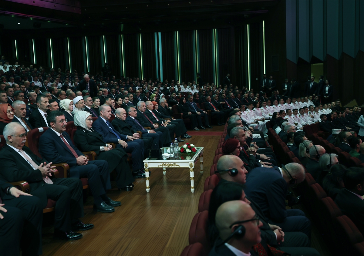 Erdoğan: Terör defterleri kapandıkça umutlar büyüyecek