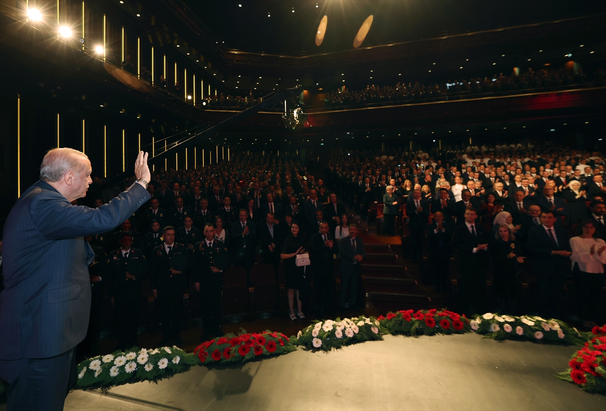 Erdoğan: Terör defterleri kapandıkça umutlar büyüyecek