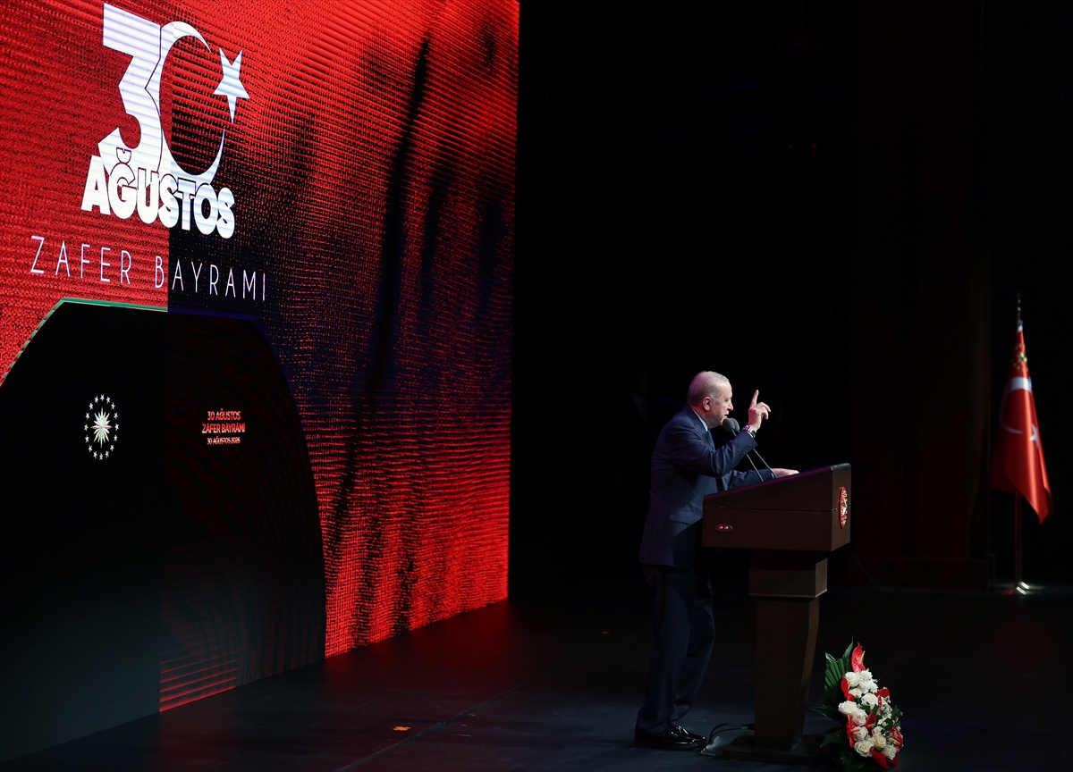 Erdoğan: Terör defterleri kapandıkça umutlar büyüyecek