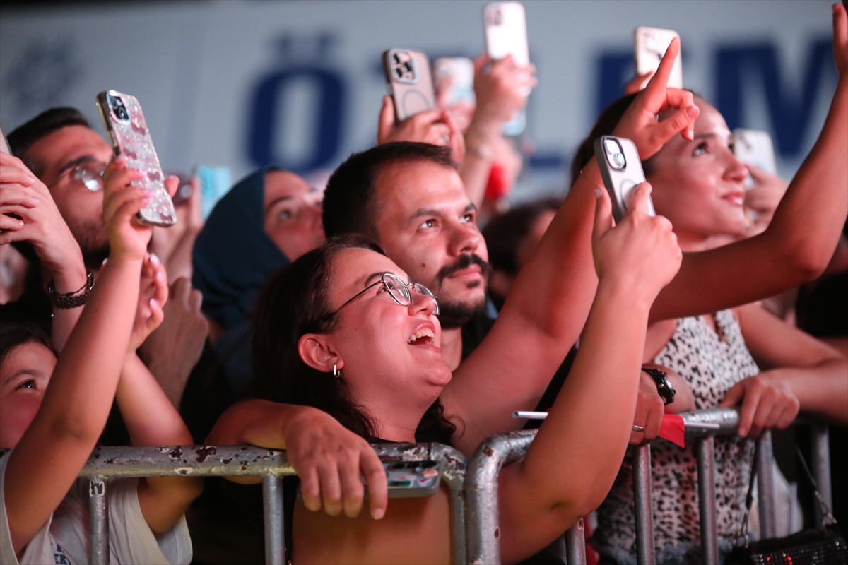 Manisa ve Aydın'da 30 Ağustos Zafer Bayramı coşkuyla kutlandı
