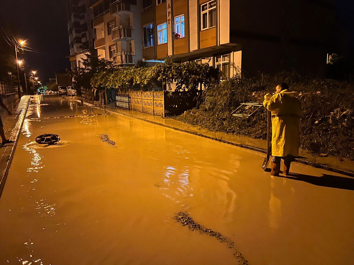 Ordu ve Giresun'da sağanak etkili oldu: Su baskınları yaşandı