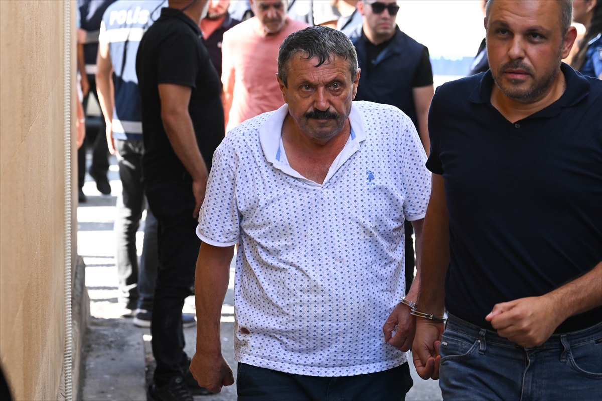 KKTC'deki yolcu gemisi kazasına ilişkin gözaltına alınan 9 kişi Girne Kaza Mahkemesi'ne çıkarıldı