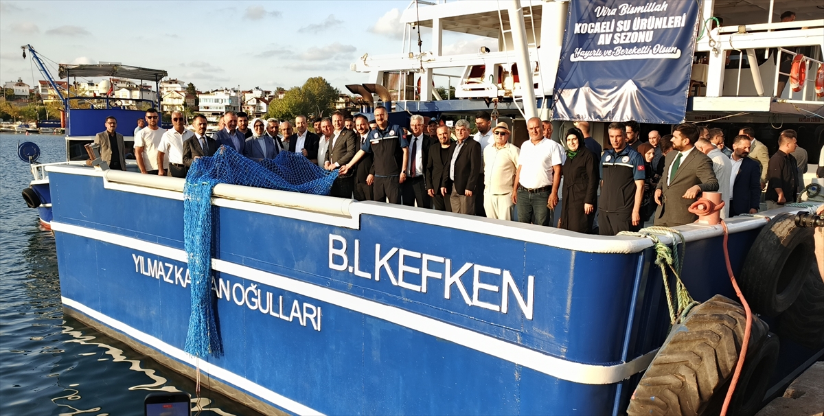 Kocaeli'de balıkçılar yeni av sezonuna törenle 'Vira Bismillah' dedi