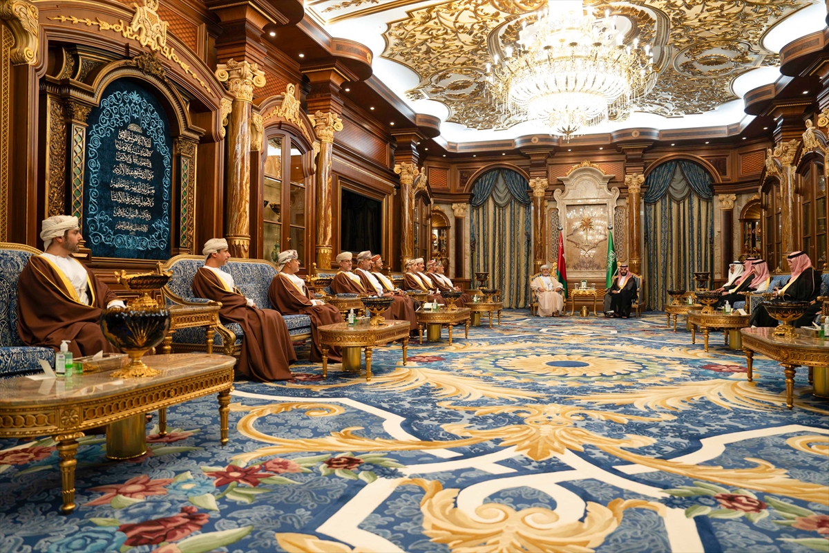 Umman Sultanı Heysem bin Tarık: Bin Selman ile görüştü