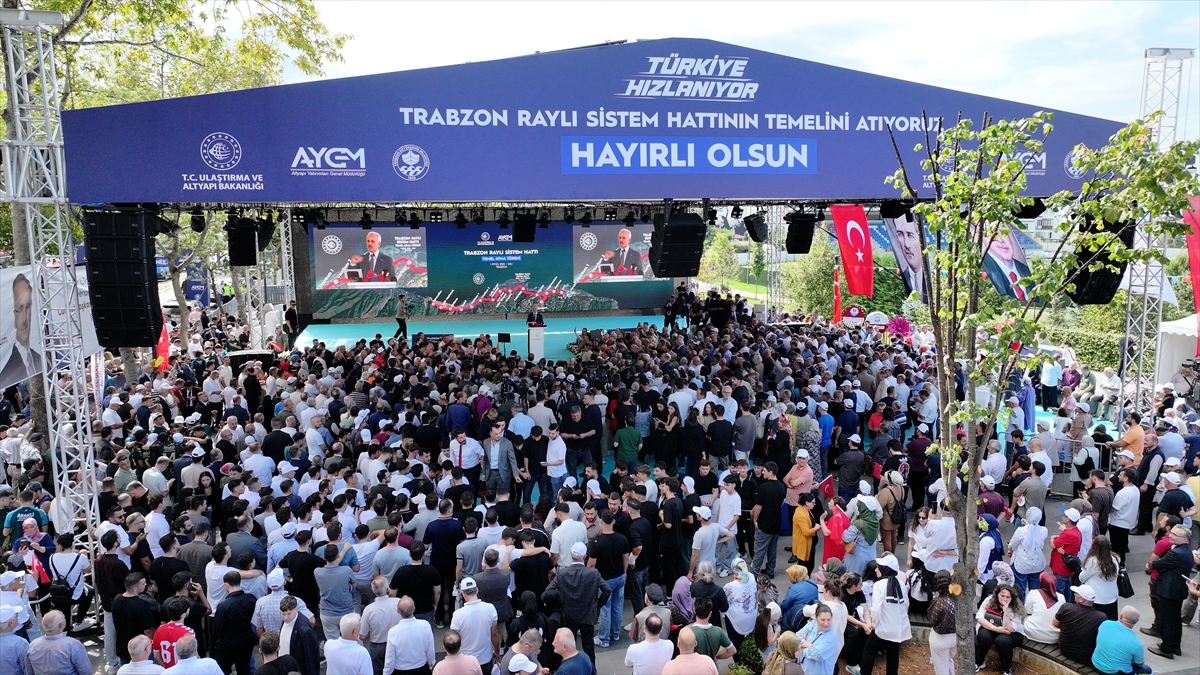 Bakan Uraloğlu: Trabzon Raylı Sistem Hattı çevreci olacak