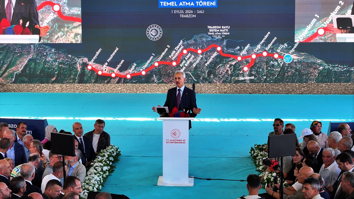 Bakan Uraloğlu: Trabzon Raylı Sistem Hattı çevreci olacak
