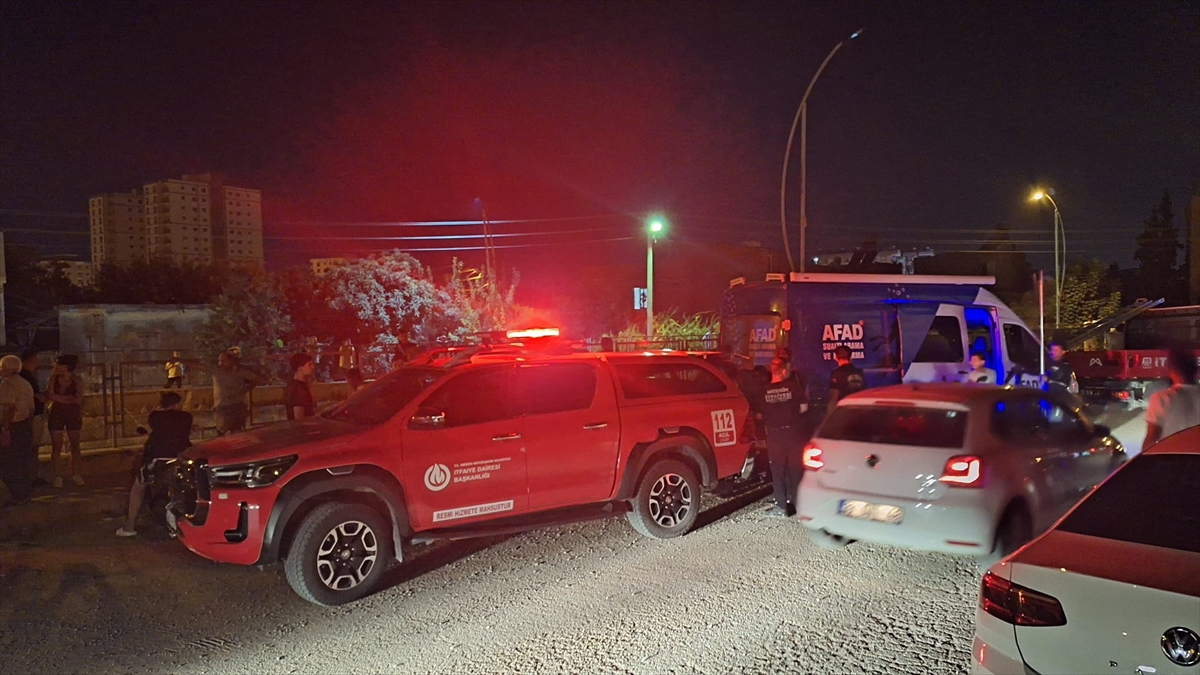 Mersin'de sulama kanalı faciası: Bir kardeş boğuldu, diğeri kurtarıldı