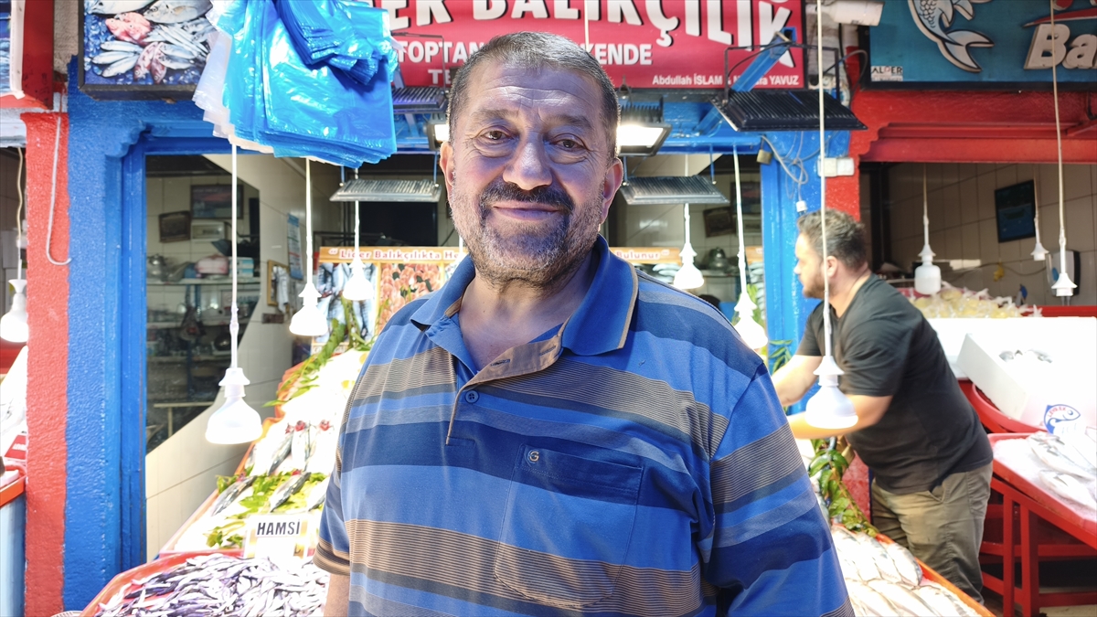 Karadeniz'de bereketli geçen balık avı Karabük'te tezgahları hareketlendirdi
