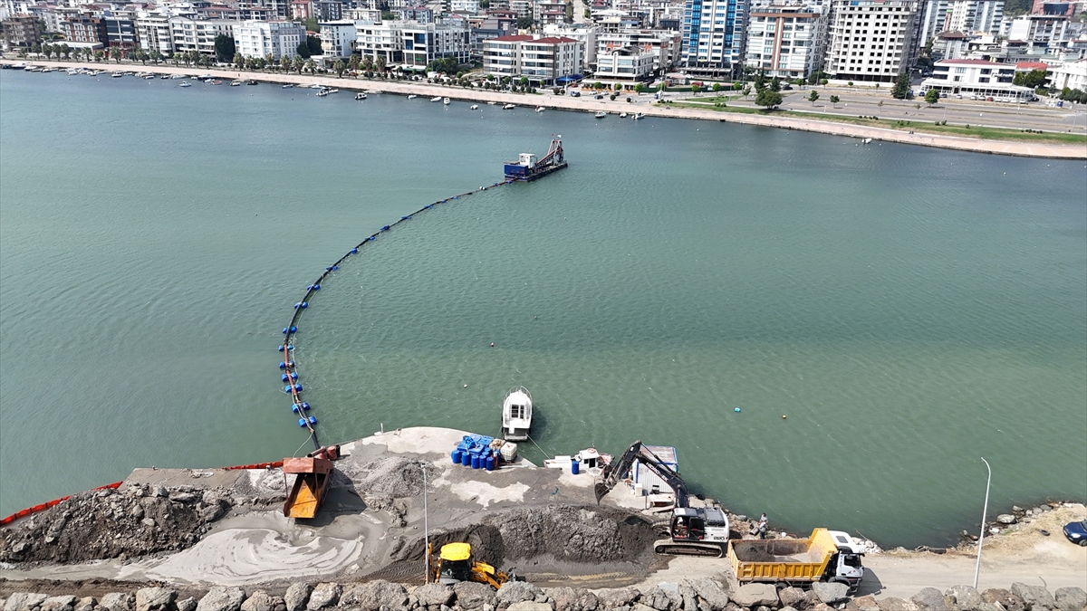 Samsun Büyükşehir: Kurupelit Limanı kumu erozyonla mücadelede