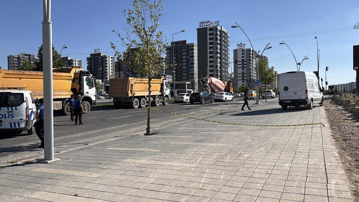 Diyarbakır'da SUV araca silahlı saldırı: 2 yaralı