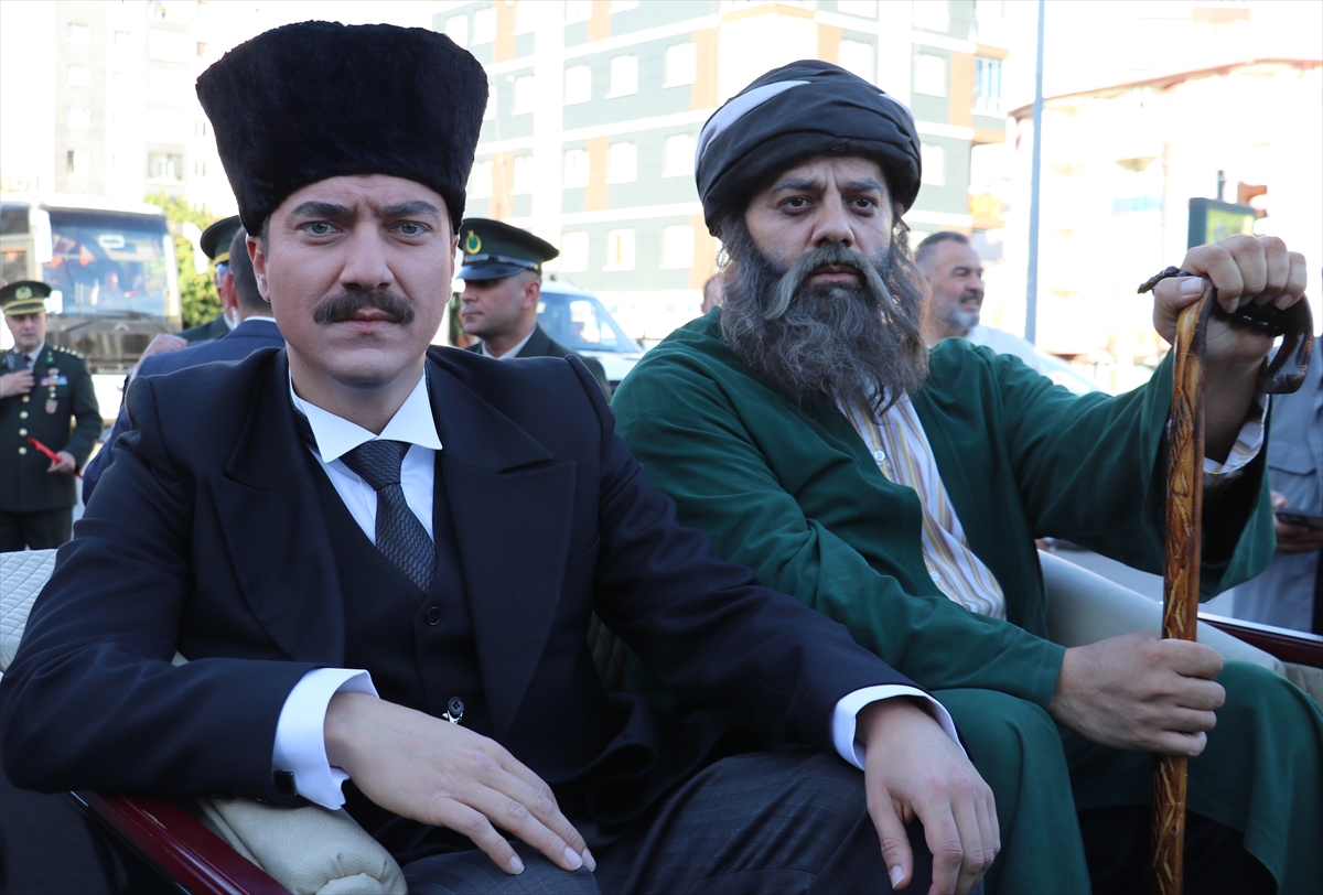 Sivas Kongresi'nin 107. yılı: Atatürk'ün gelişi canlandırıldı