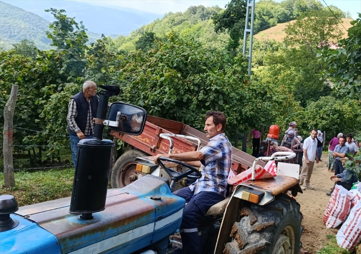 Samsun'da traktör römorku devrildi: 6 yaralı, birinin durumu ağır