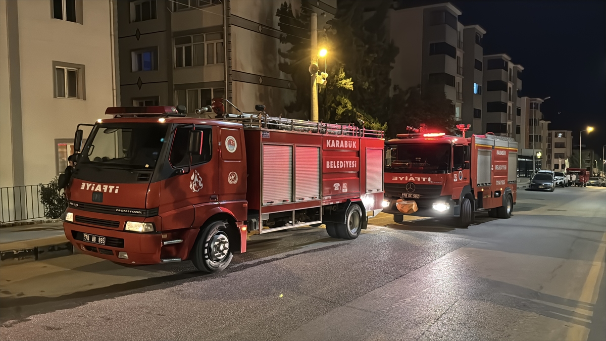 Karabük'te apartman yangını: 2 kişi dumandan etkilendi