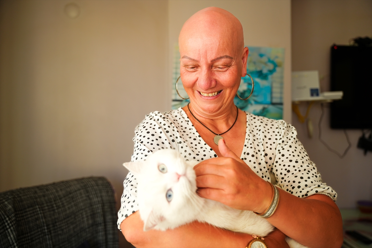 Alopesiyle 23 yıllık mücadelesini toplumsal farkındalığa dönüştürdü