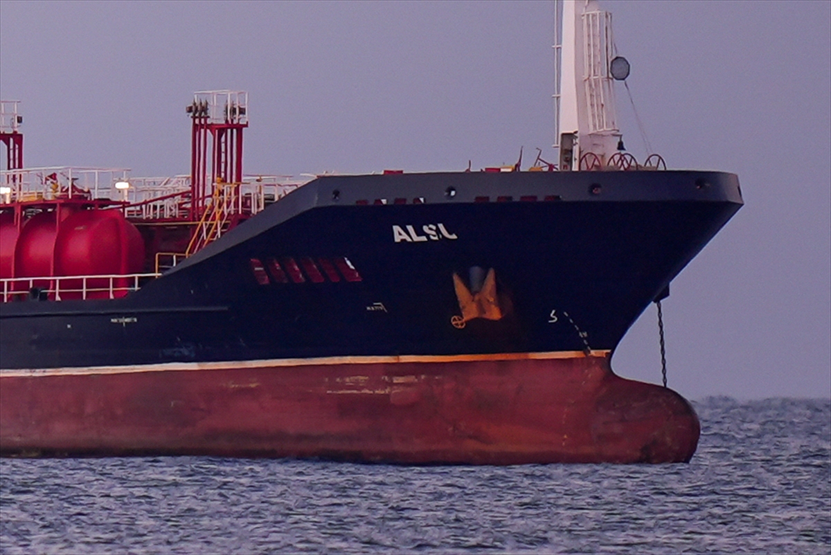 Silivri açıklarında batan gemi: Arama kurtarma devam ediyor