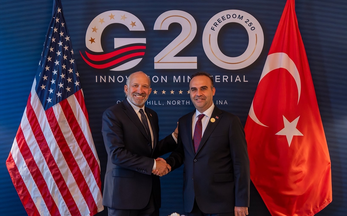 Bakan Kacır: G20'de Türkiye'nin yapay zeka yol haritasını açıkladı