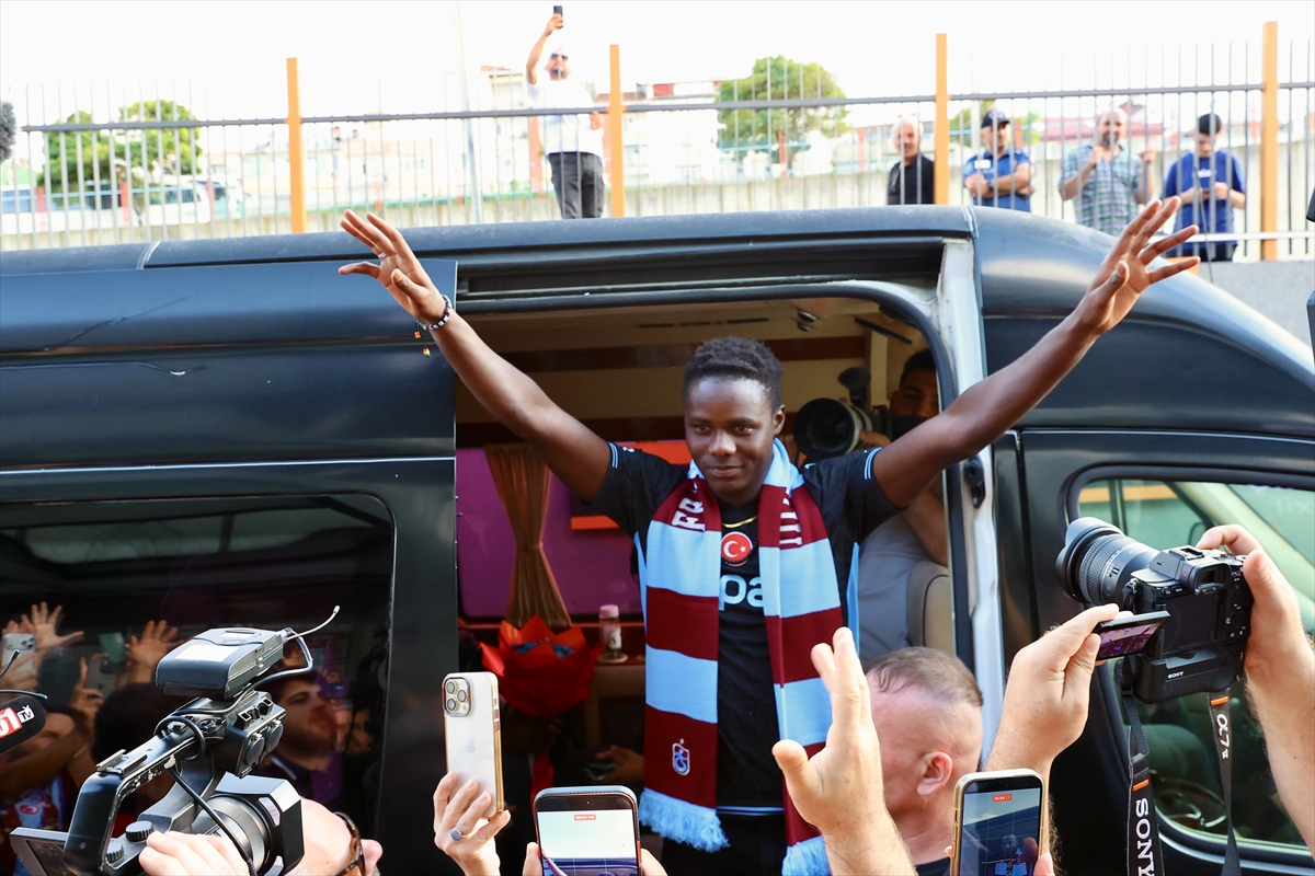 Trabzonspor'un yeni transferi Franculino Dju, Trabzon'a geldi