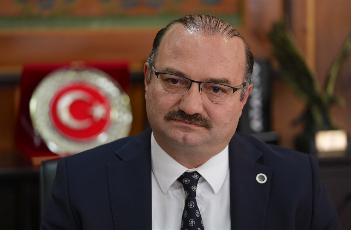 Rektör Hacımüftüoğlu: Atatürk Üniversitesi AtaZeka'yı kurdu