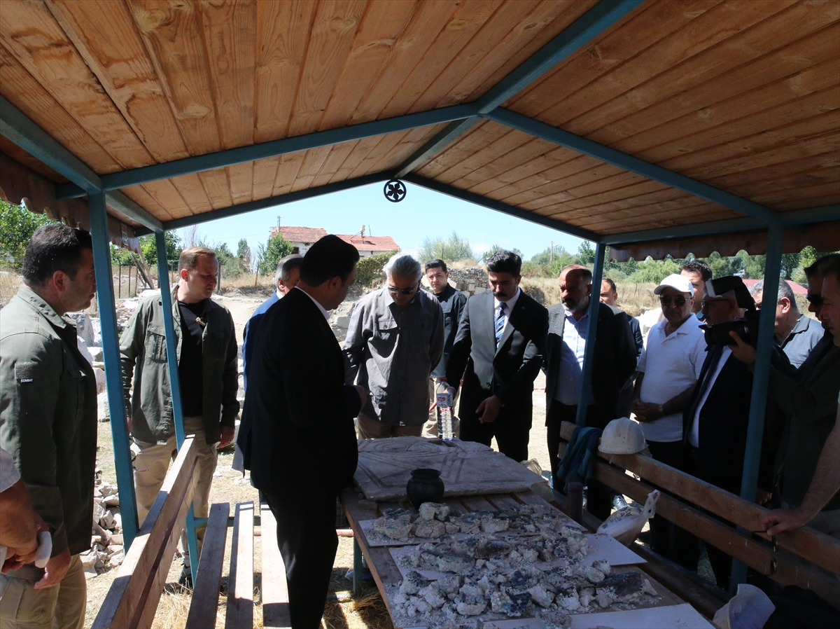 Sulusaray'ın altındaki Sebastapolis Antik Kenti gün yüzüne çıkarılıyor