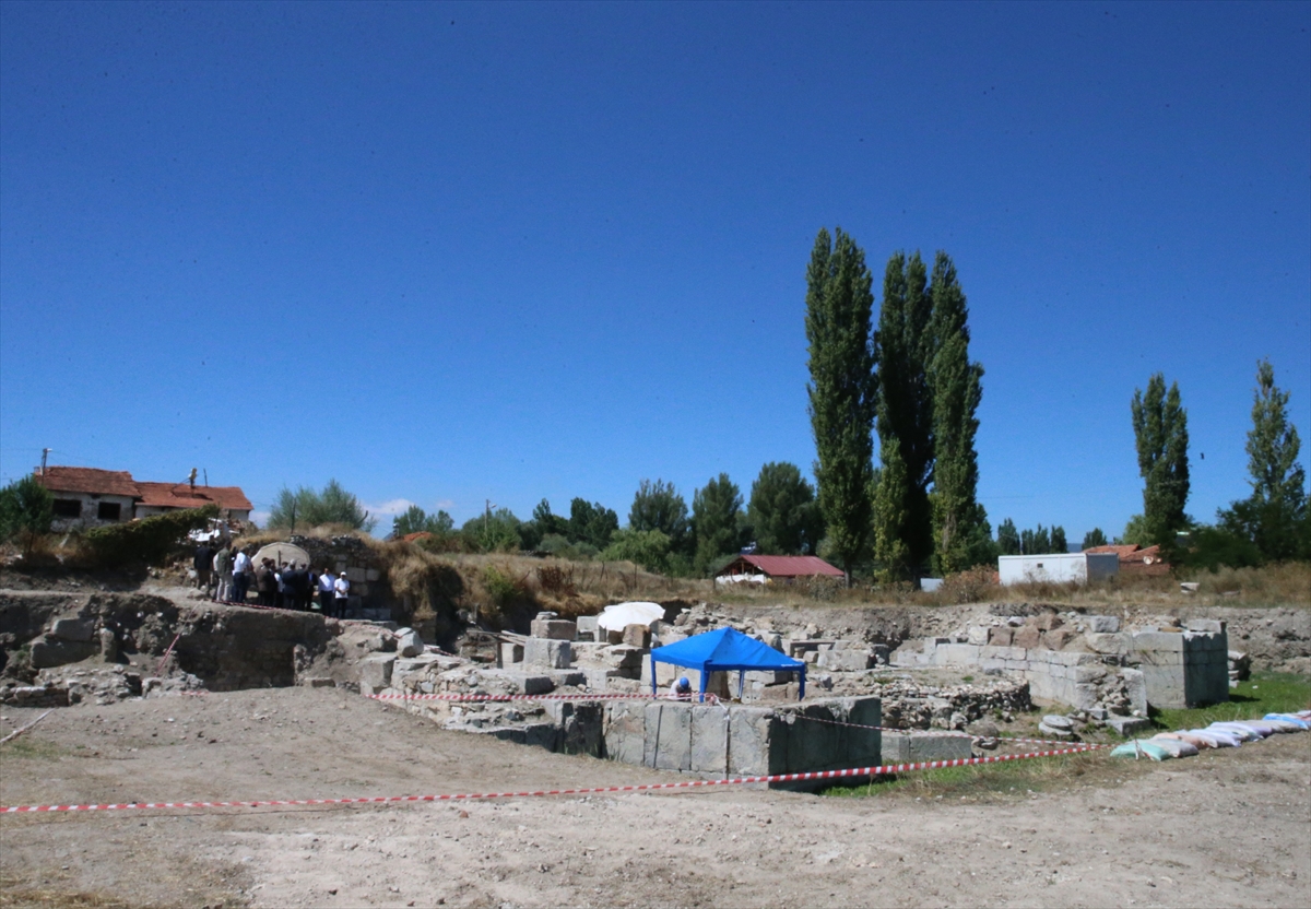 Sulusaray'ın altındaki Sebastapolis Antik Kenti gün yüzüne çıkarılıyor