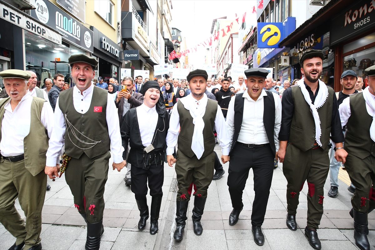 Giresun'da Islık Dili Festivali için tanıtım yürüyüşü düzenlendi