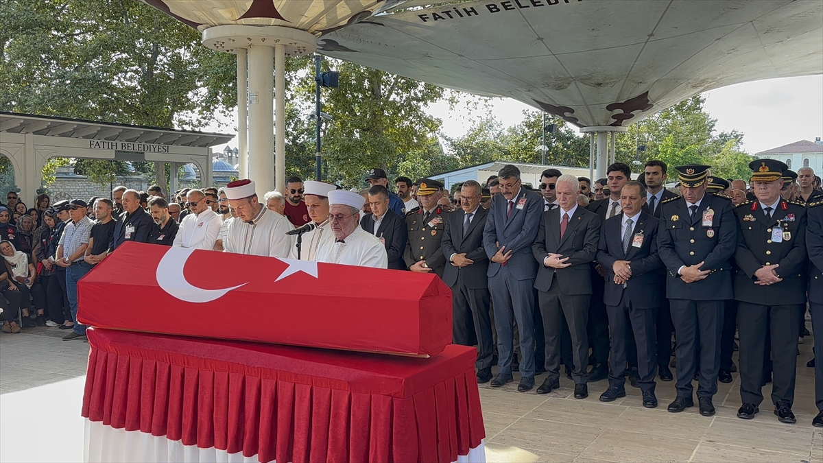 Şehit Polis Melih Kaygusuz İstanbul'da son yolculuğuna uğurlandı