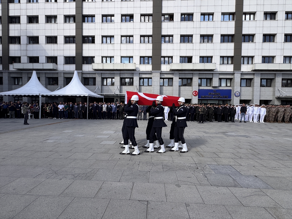 Şehit Polis Melih Kaygusuz İstanbul'da son yolculuğuna uğurlandı