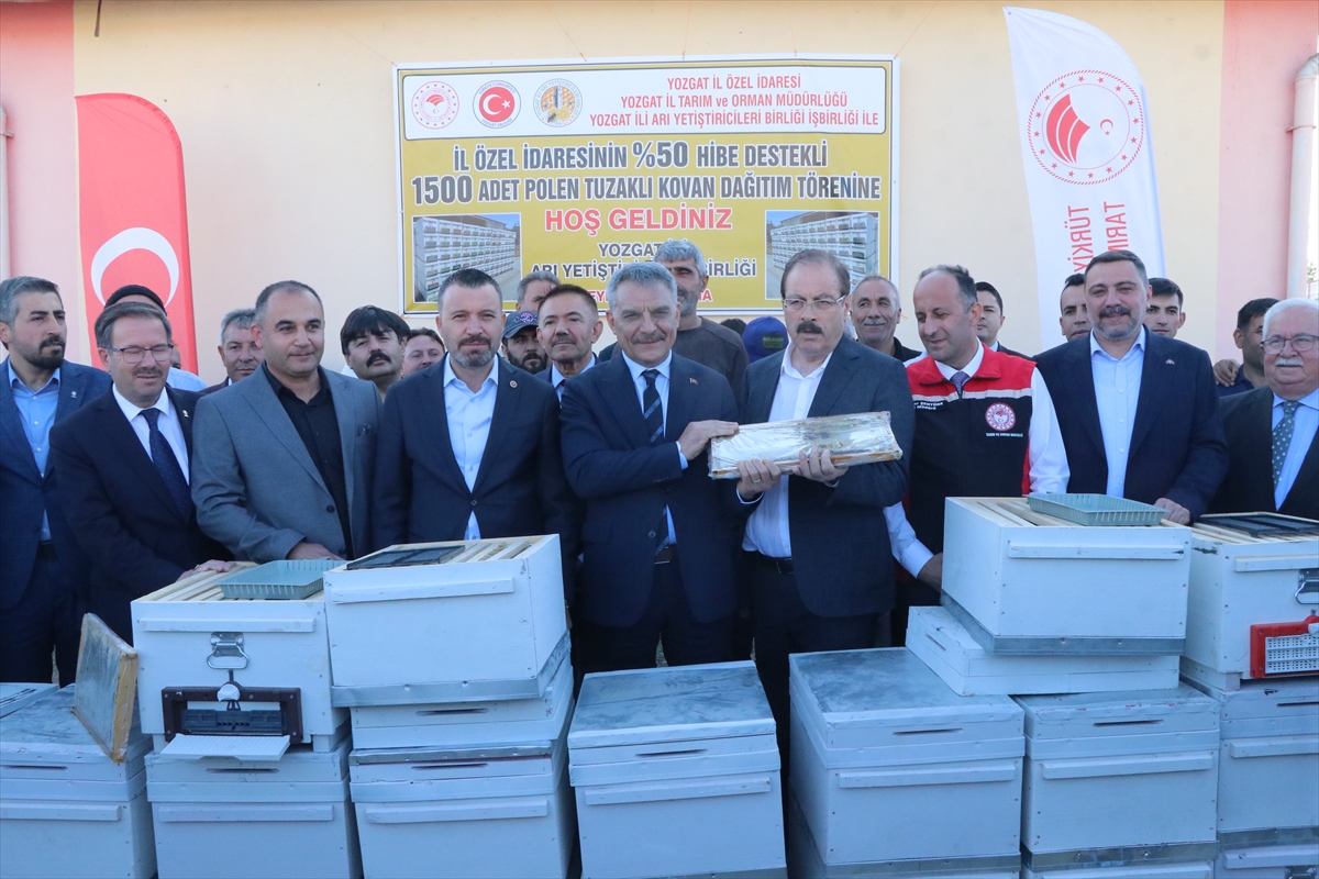Vali Özkan: Yozgat'ta 100 arıcıya 1500 polen tuzaklı kovan dağıtıldı