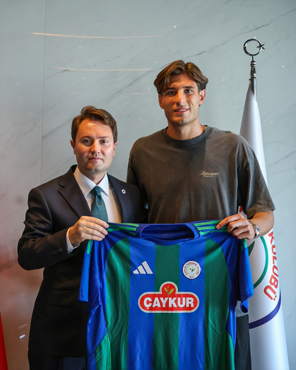 Çaykur Rizespor, Cagliari'den Gennaro Borrelli'yi kiraladı