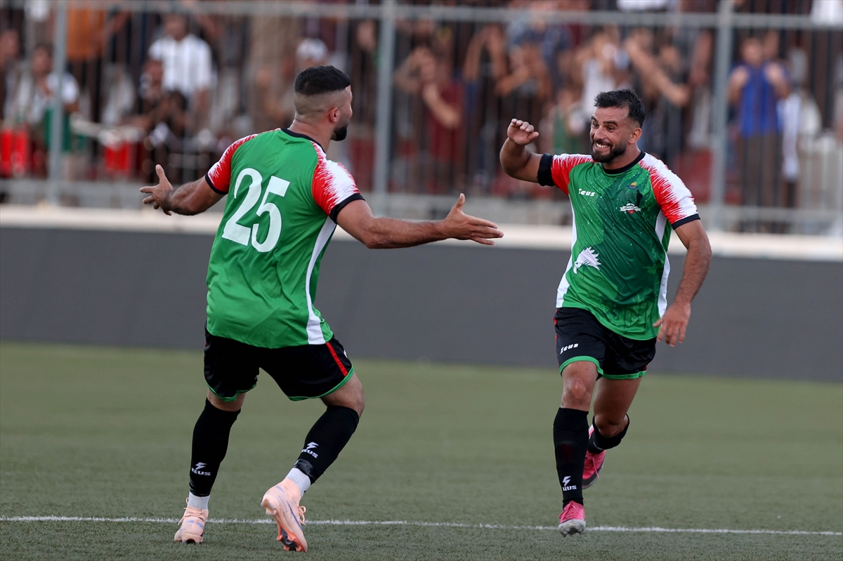 Filistin'de 3 yıl aradan sonra 'Bin Şehit Kupası' başladı