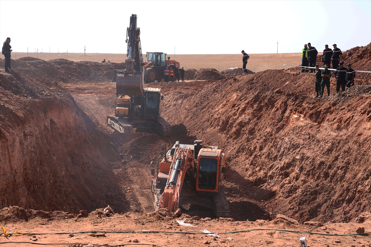 Cezayir'de kuyuya düşen Eyüb'ü kurtarma çalışmaları sürüyor