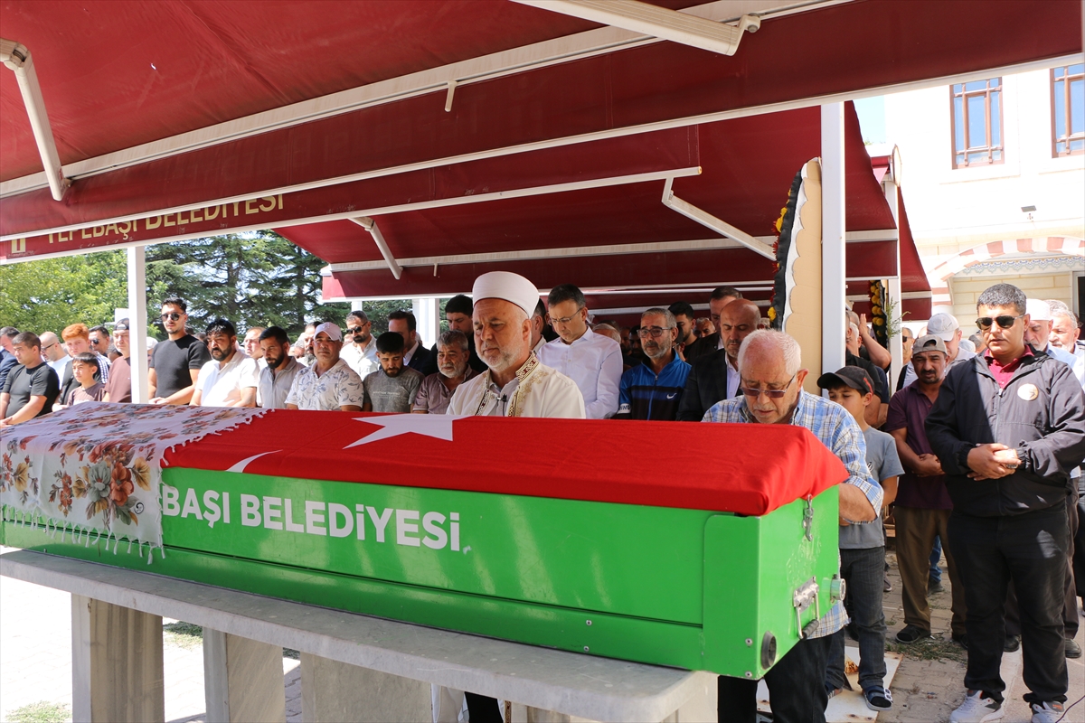 Elmas Demir: KKTC gemi kazası sonrası Eskişehir'de defnedildi