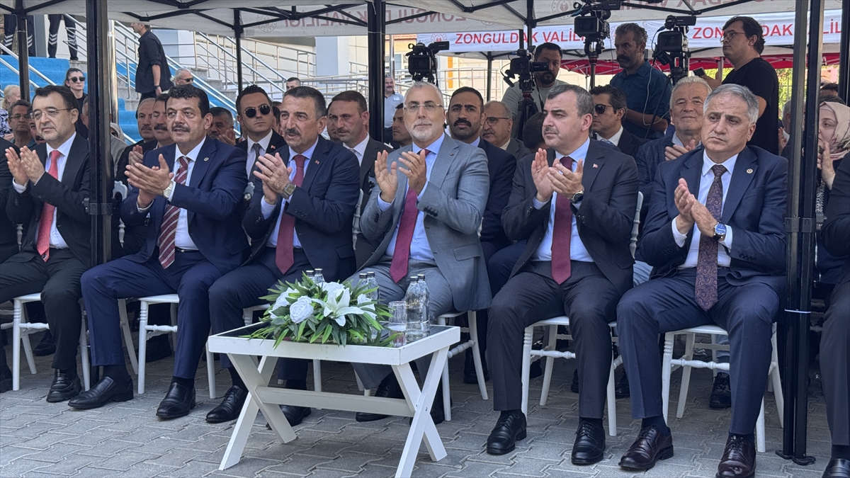 Bakan Işıkhan: SGK hizmetleri vatandaşlara en üst düzeyde