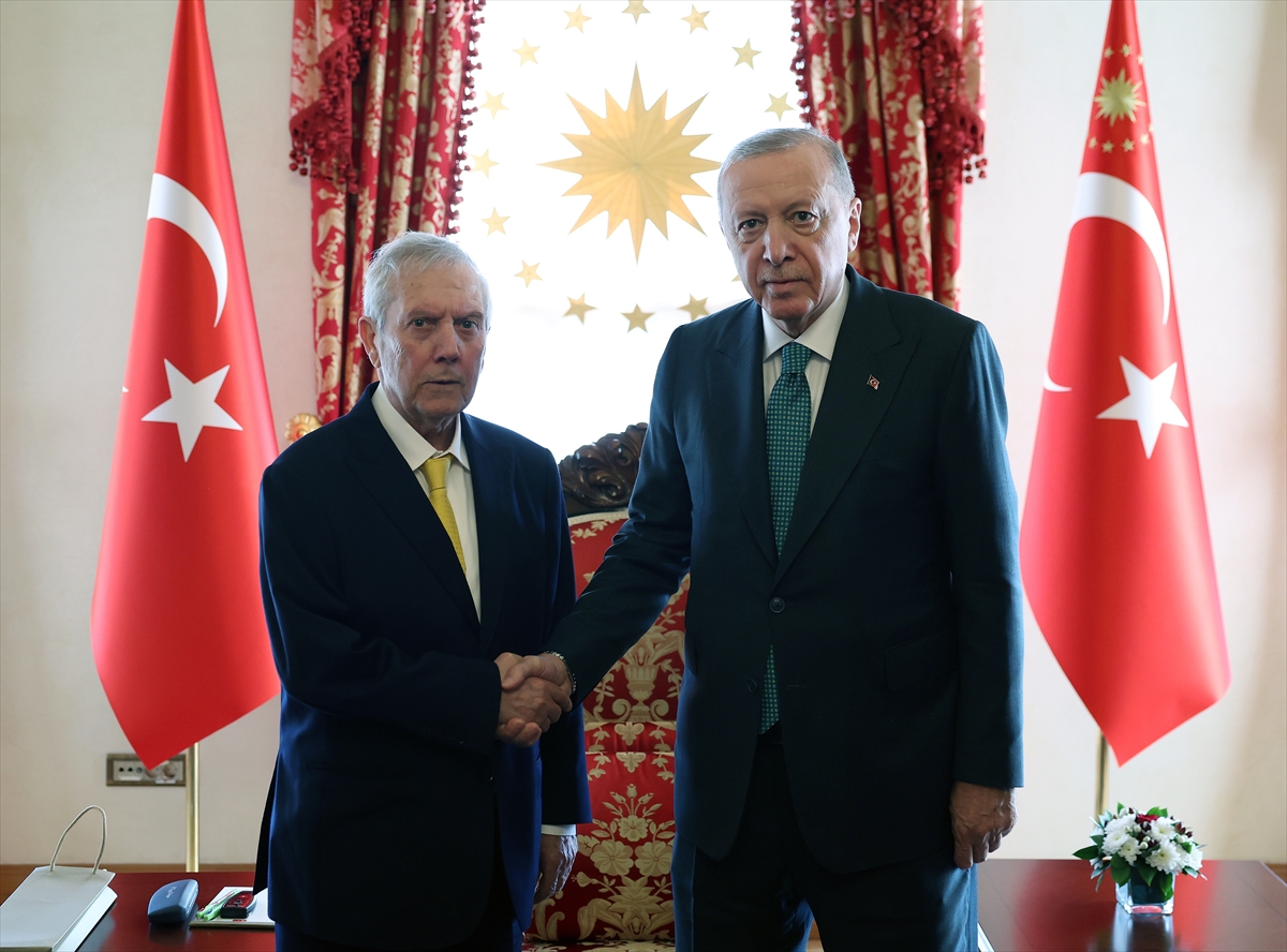 Cumhurbaşkanı Erdoğan: Süper Lig'e dostluk ve başarı diledi